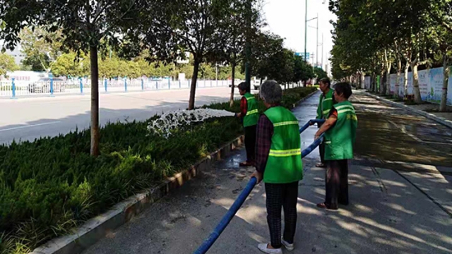 扮靚城市，為國(guó)慶增光添彩