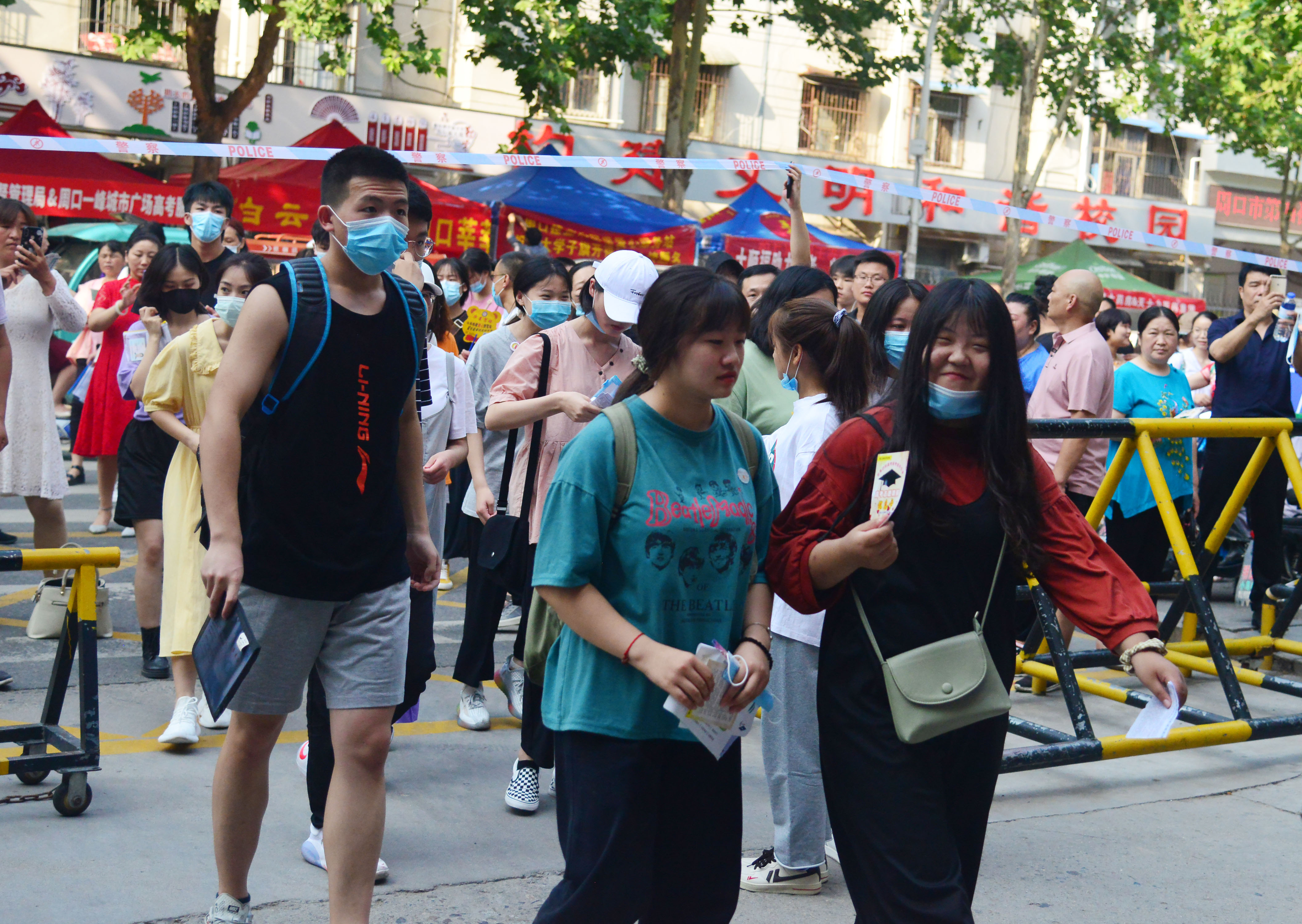 開(kāi)考！加油，后浪們！